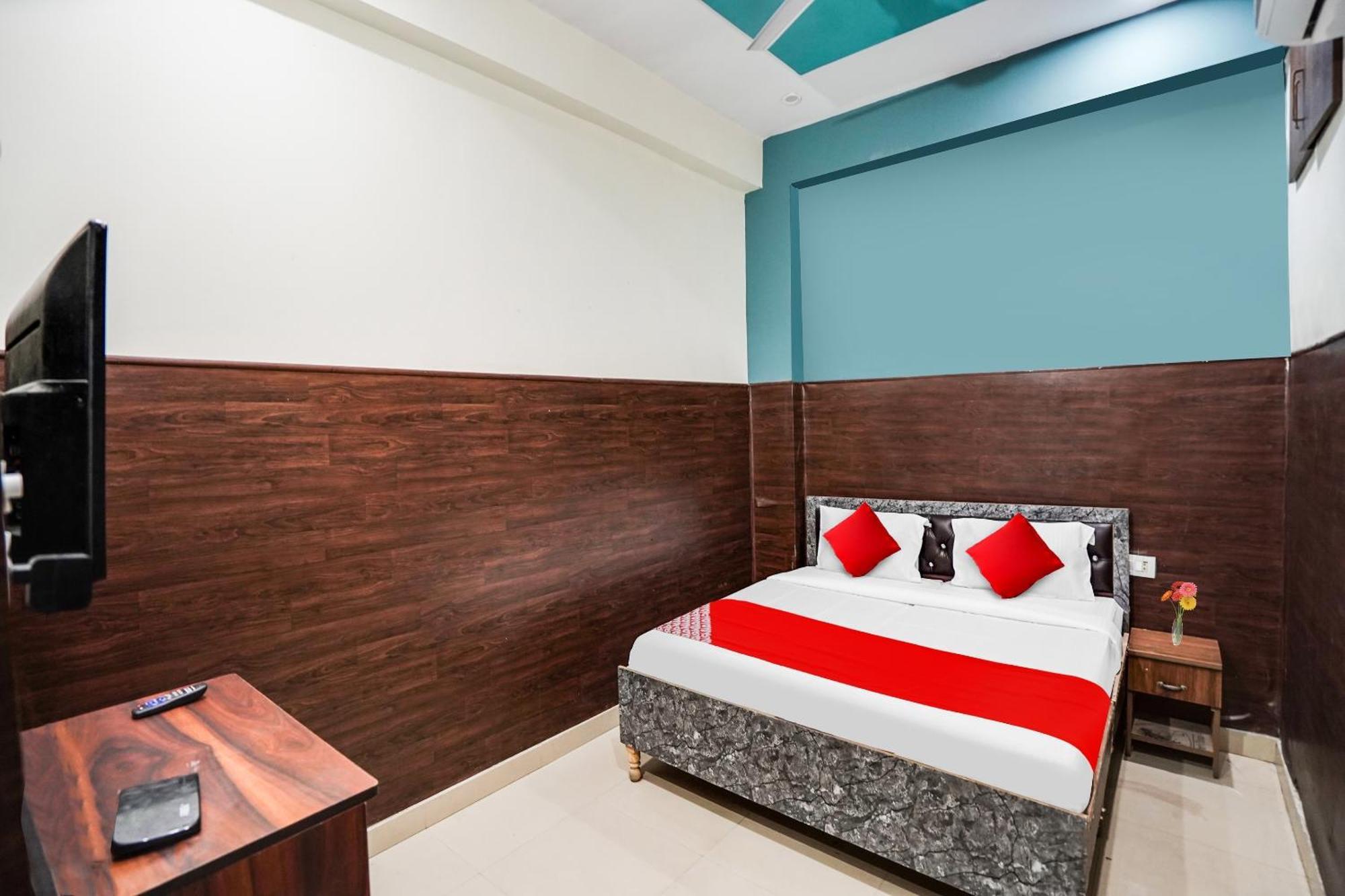 Hotel O Dream Palace Inn 노이다 외부 사진